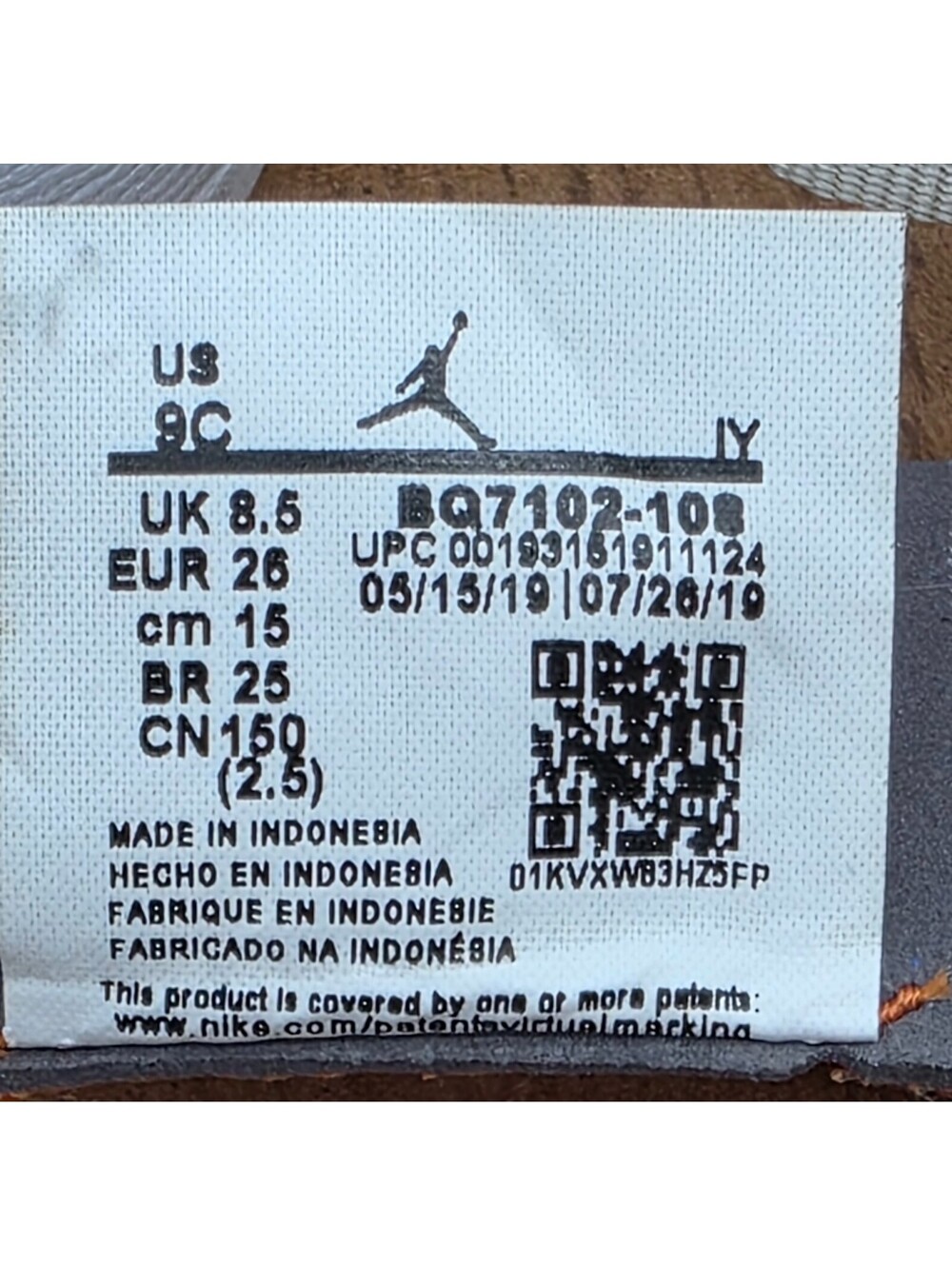Jordan 11 Baby Slip On Sneakers Black White Orange Low Top Size 9C BQ7102-108 - Picture 13 of 13
